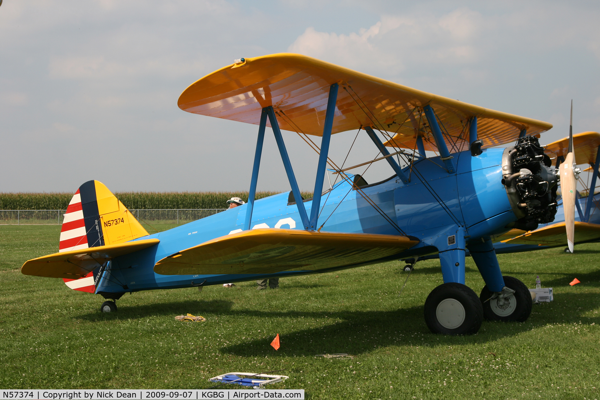 N57374, 1942 Boeing D75N1 C/N 75-3765, KGBG