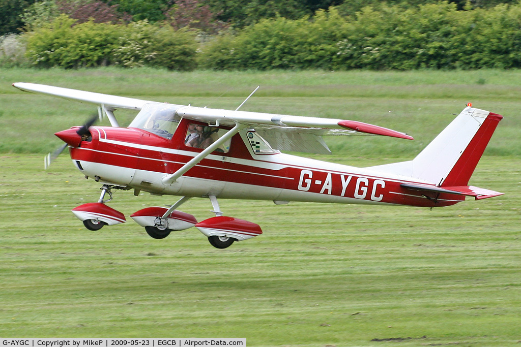G-AYGC, 1970 Reims F150K C/N 0556, Nice old colour scheme on this vintage Cessna.