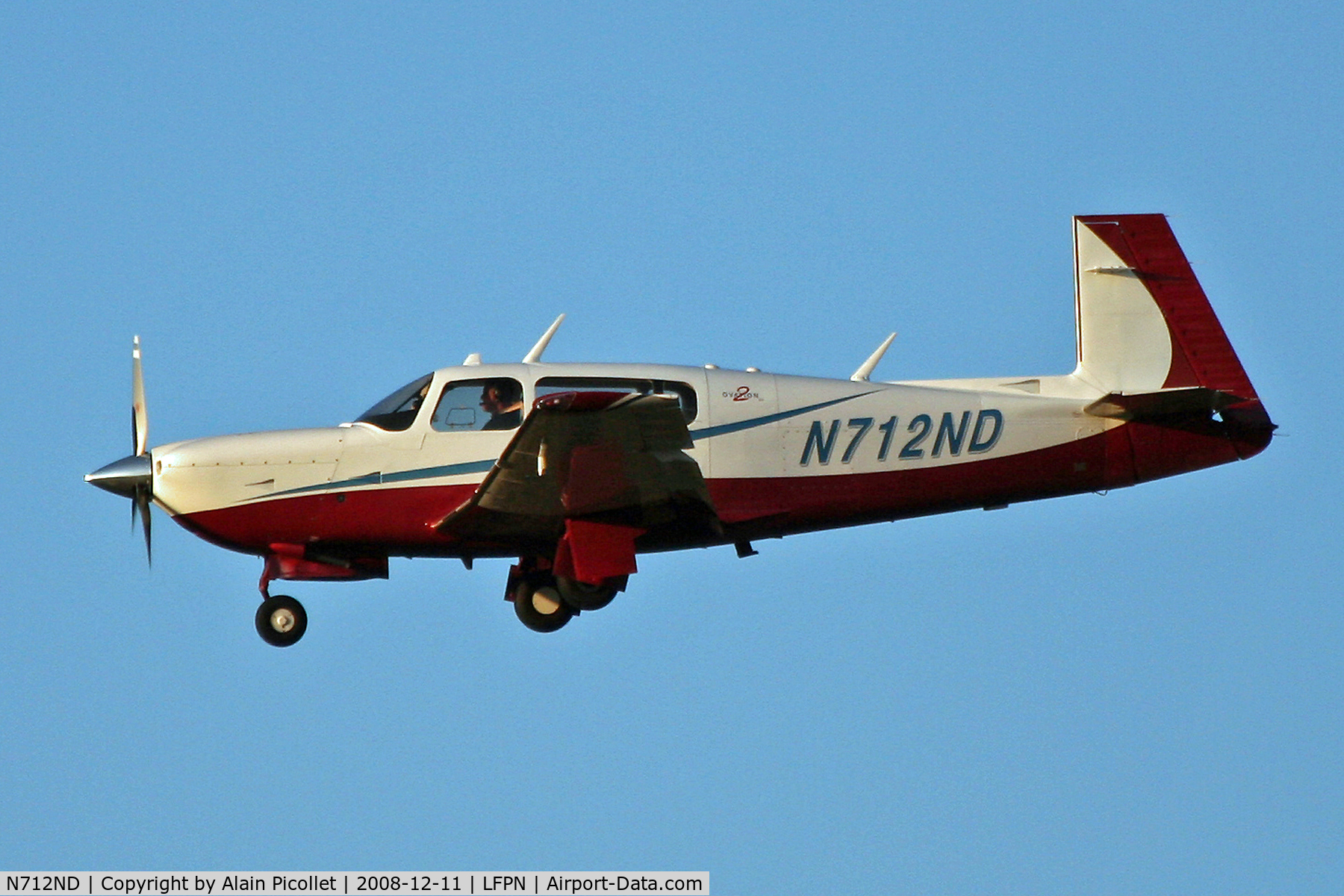 N712ND, 2005 Mooney M20R Ovation C/N 29-0413, landing