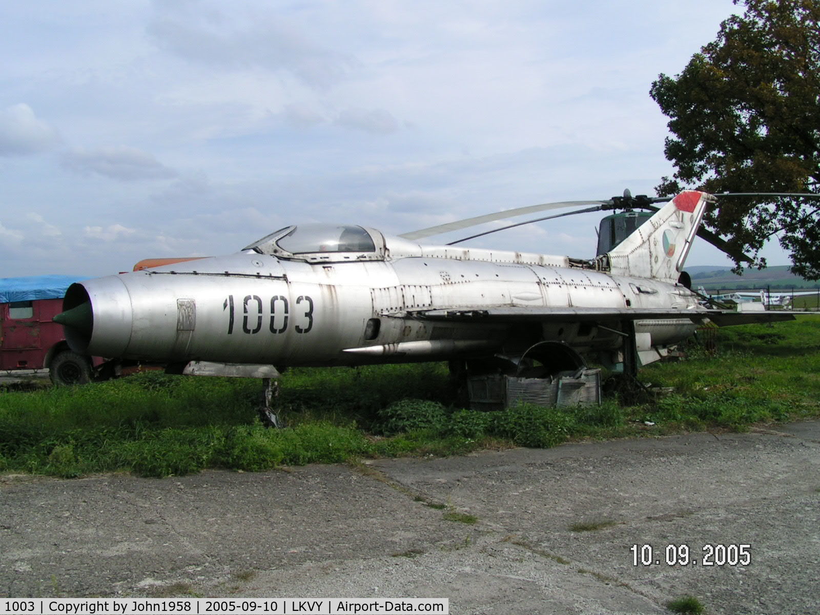 1003, Mikoyan-Gurevich MiG-21F-13 C/N 061003, Another early Mig 21