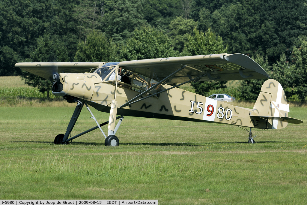I-5980, Slepcev Storch SS-MK4 C/N N20, Almost looking like the real thing: the Slepcev Storch is a 3/4 replica of the Fi-156 Storch.