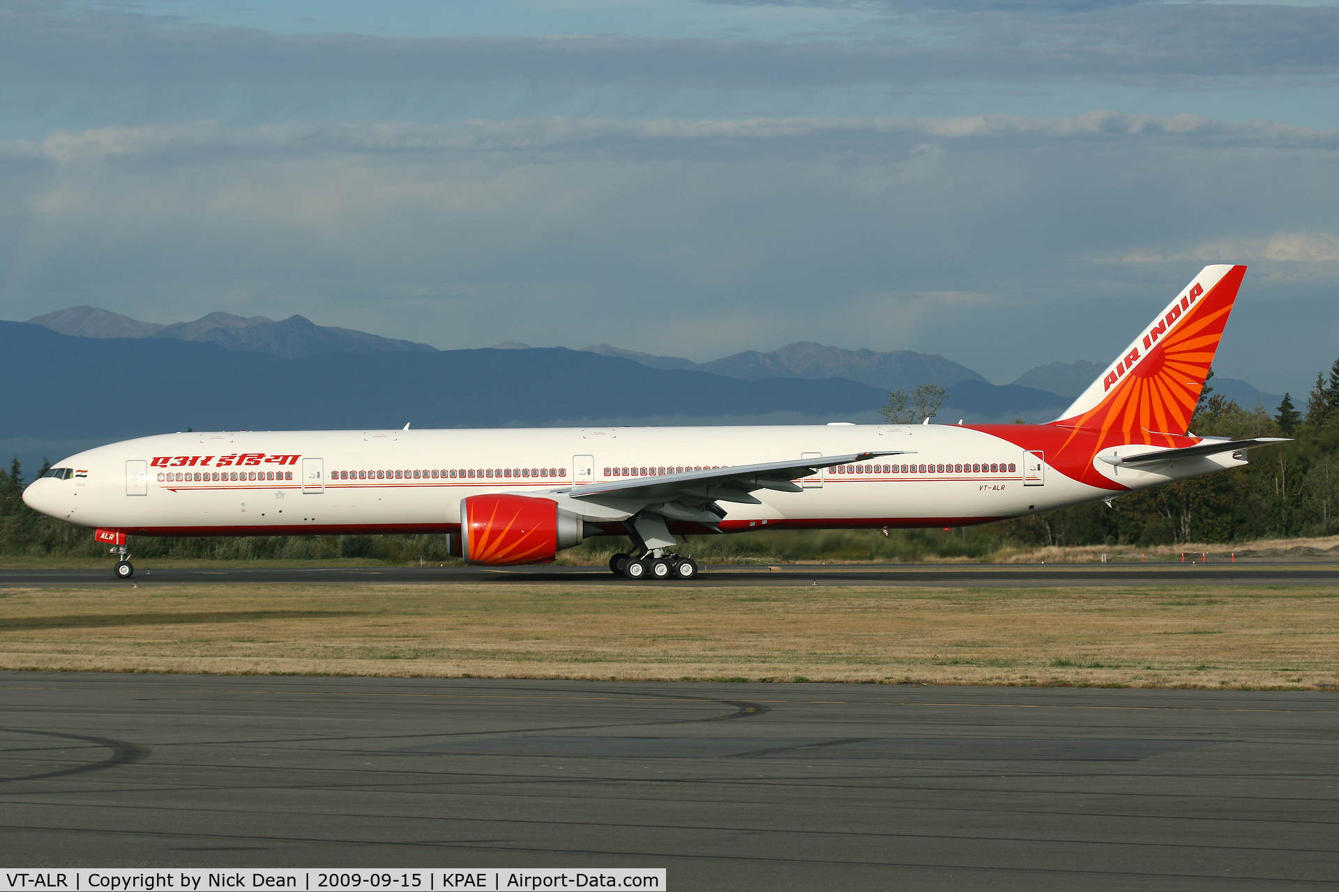 VT-ALR, 2009 Boeing 777-337/ER C/N 36316, KPAE