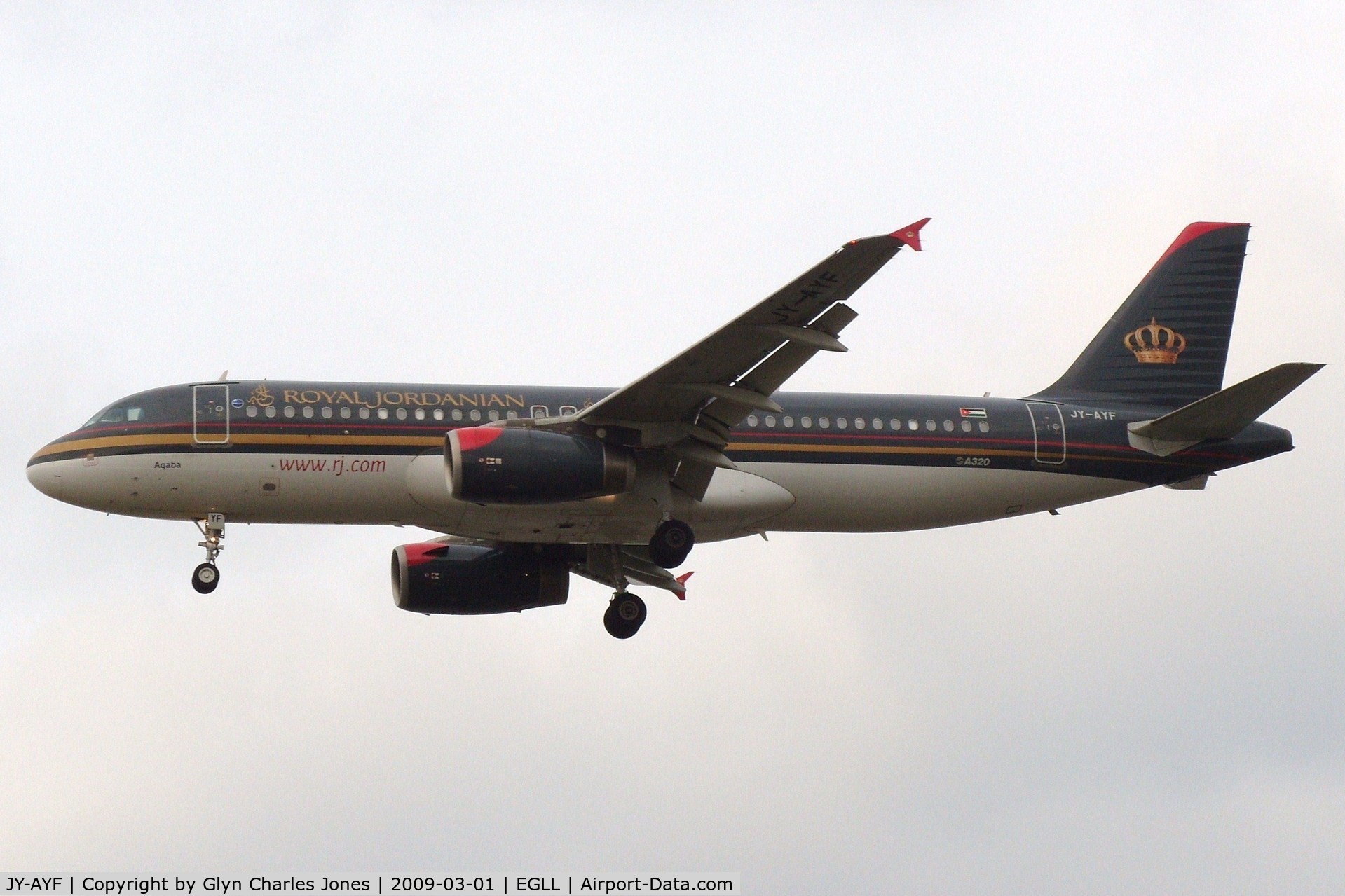 JY-AYF, 2006 Airbus A320-232 C/N 2692, 'Aqaba' on finals to runway 27L. Test registration was F-WWIH. Royal Jordanian A320s are not common at London-Heathrow.