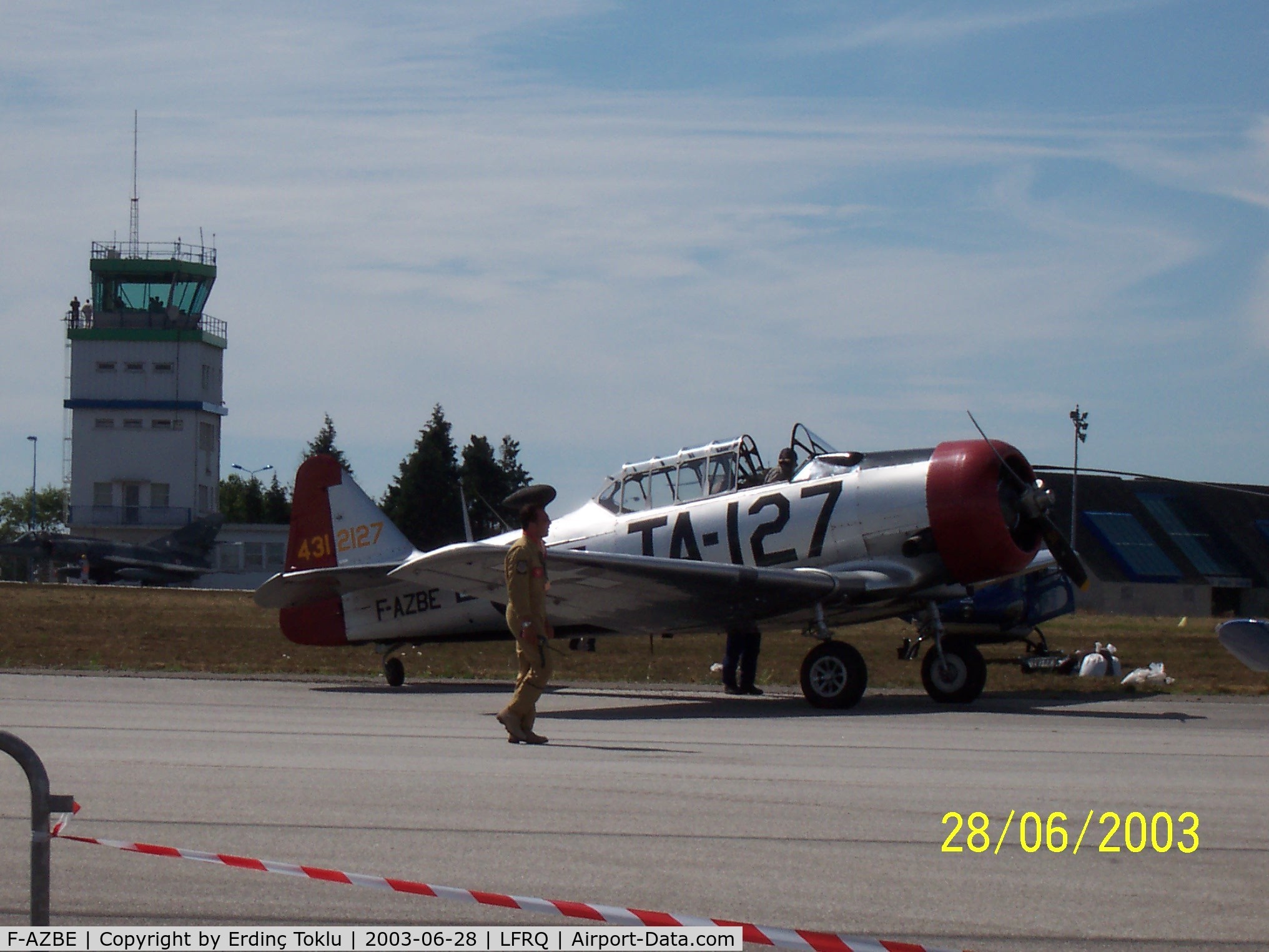 F-AZBE, North American AT-6C Harvard IIA C/N 88-12127, Seen at Quimper