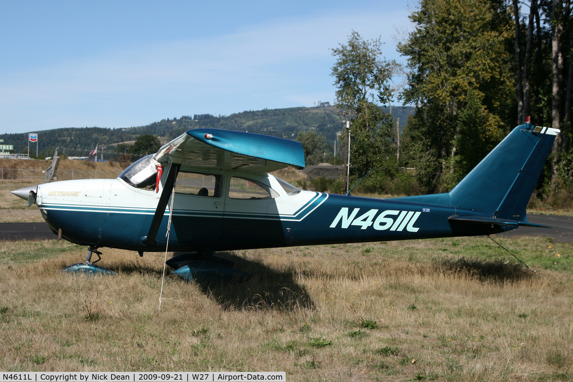 N4611L, 1966 Cessna 172G C/N 17254606, W27