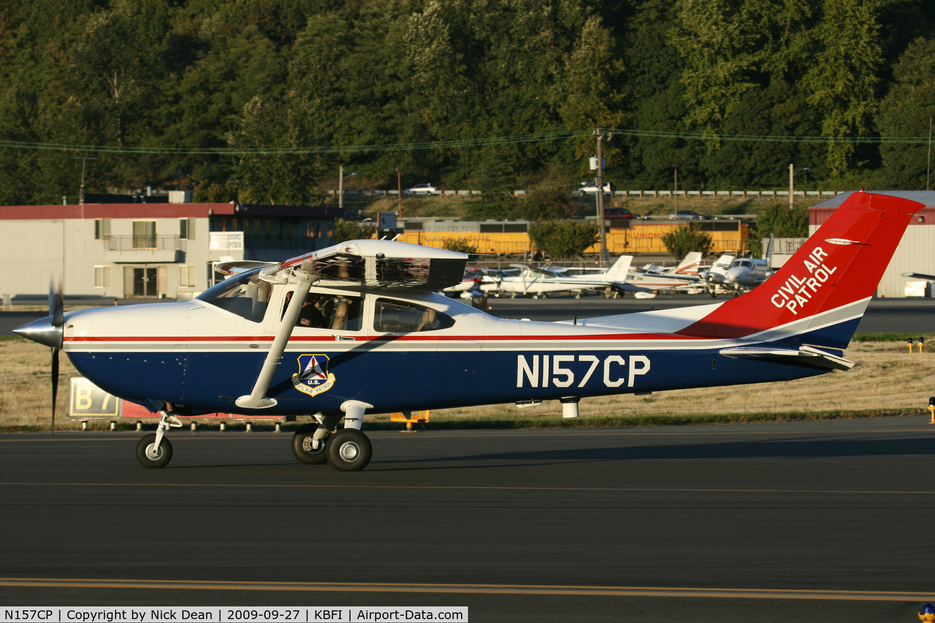 N157CP, 2006 Cessna 182T Skylane C/N 18281857, KBFI