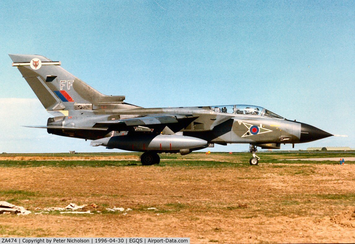 ZA474, 1983 Panavia Tornado GR.1B C/N 300/BS104/3140, Tornado GR.1B of 12 Squadron seen at Lossiemouth in April 1996.