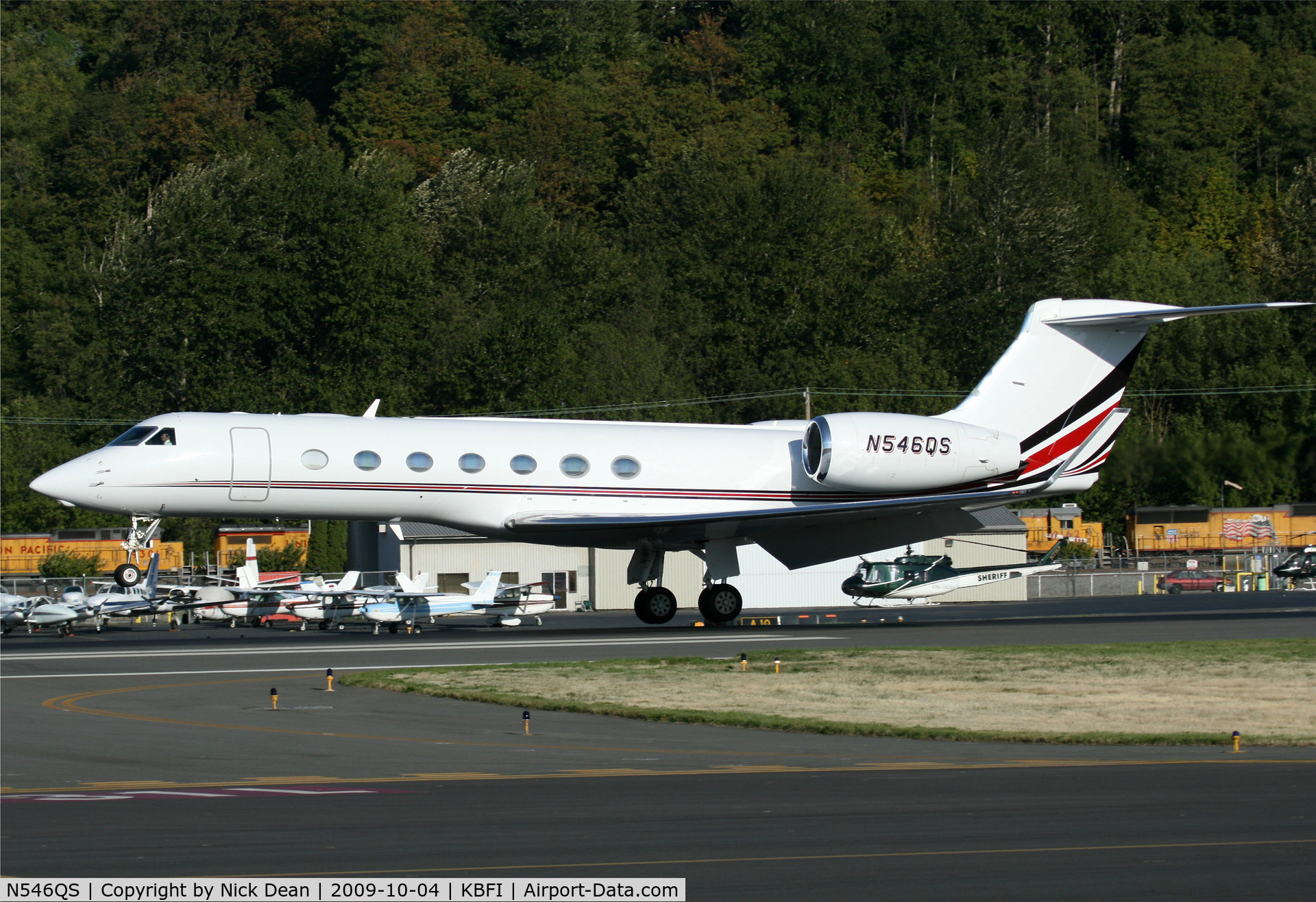 N546QS, 2008 Gulfstream Aerospace GV-SP (G550) C/N 5190, KBFI