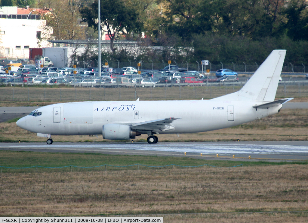 F-GIXR, 1992 Boeing 737-3H6 C/N 27125, Taxiing to Latecoere Aeroservices Facility after test flight...