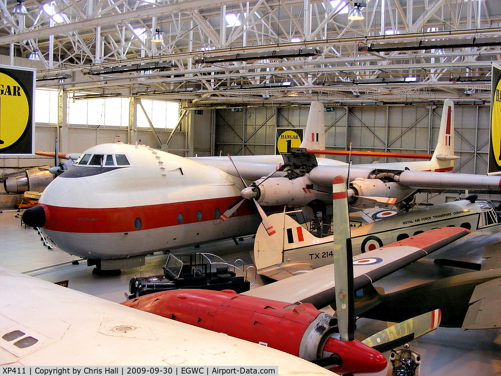 XP411, 1962 Armstrong Whitworth AW-660 Argosy C.1 C/N 6766, The Argosy was a variant of the civil AW650 freight aircraft. The RAF ordered fifty-six Argosies for use as medium range transport, paratroop and supply aircraft. The prototype flew on 4 March 1961,