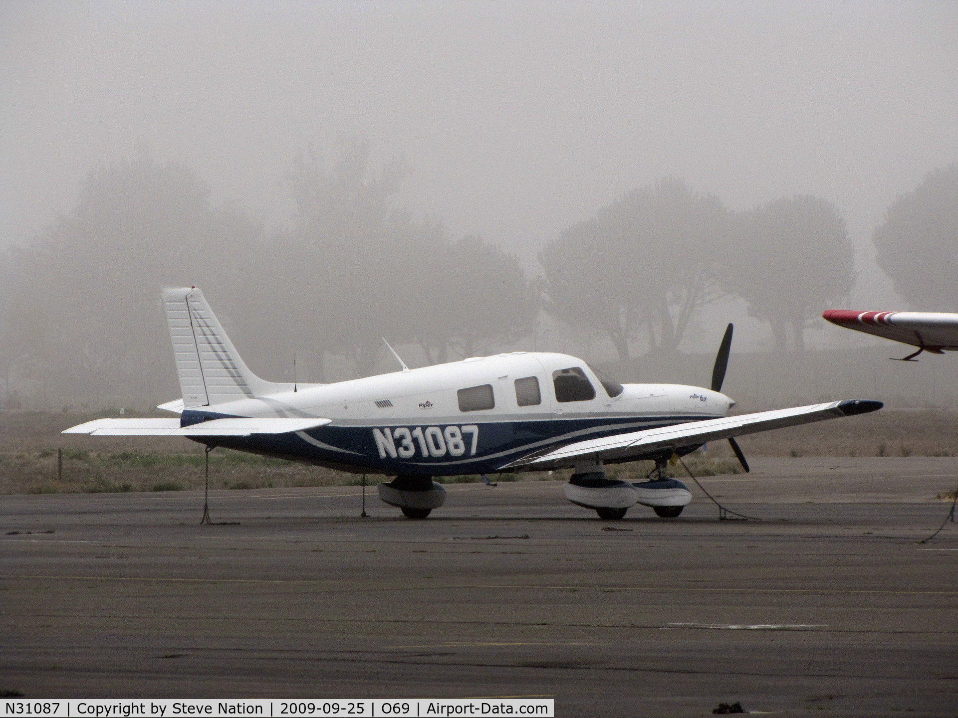 N31087, 2005 Piper PA-32-301FT Saratoga C/N 3232044, 2005 Piper PA-32-301FT visiting from KOAK in heavy morning ground fog
