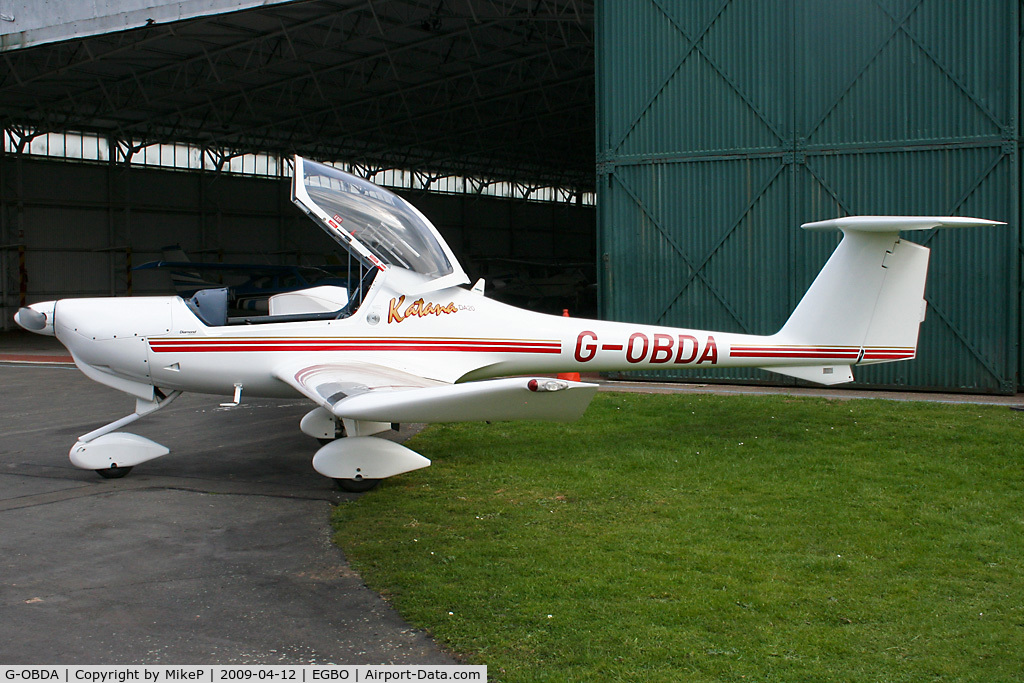 G-OBDA, 1997 Diamond DA-20A-1 Katana C/N 10260, Pictured during the Easter Open Day & Fly-In.