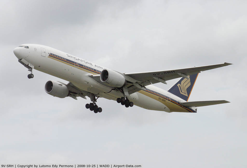 9V-SRH, 2001 Boeing 777-212/ER C/N 30866, Singapore Airlines