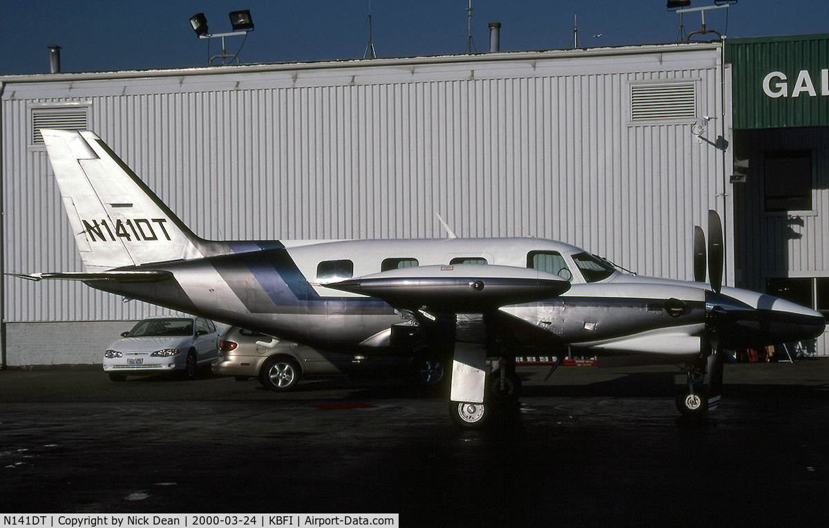 N141DT, Piper PA-31T Cheyenne II C/N 31T-7920002, KBFI