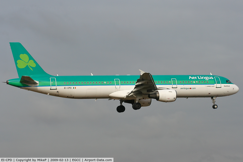 EI-CPD, 1998 Airbus A321-211 C/N 0841, Short final for Runway 05R.