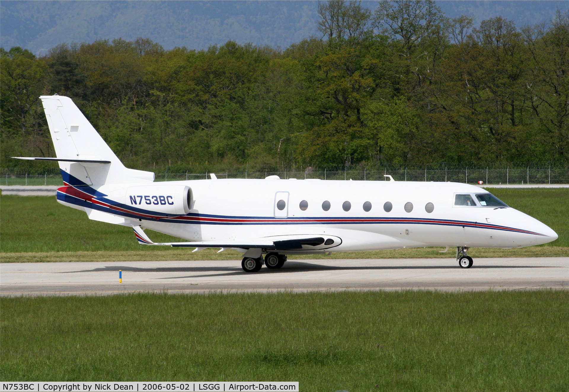 N753BC, 2001 Gulfstream Aerospace Gulfstream 200 C/N 049, LSGG