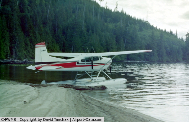 C-FWMS, 1967 Cessna A185E Skywagon 185 C/N 185 1304, On a beach on the west coast of Vancouver Island
