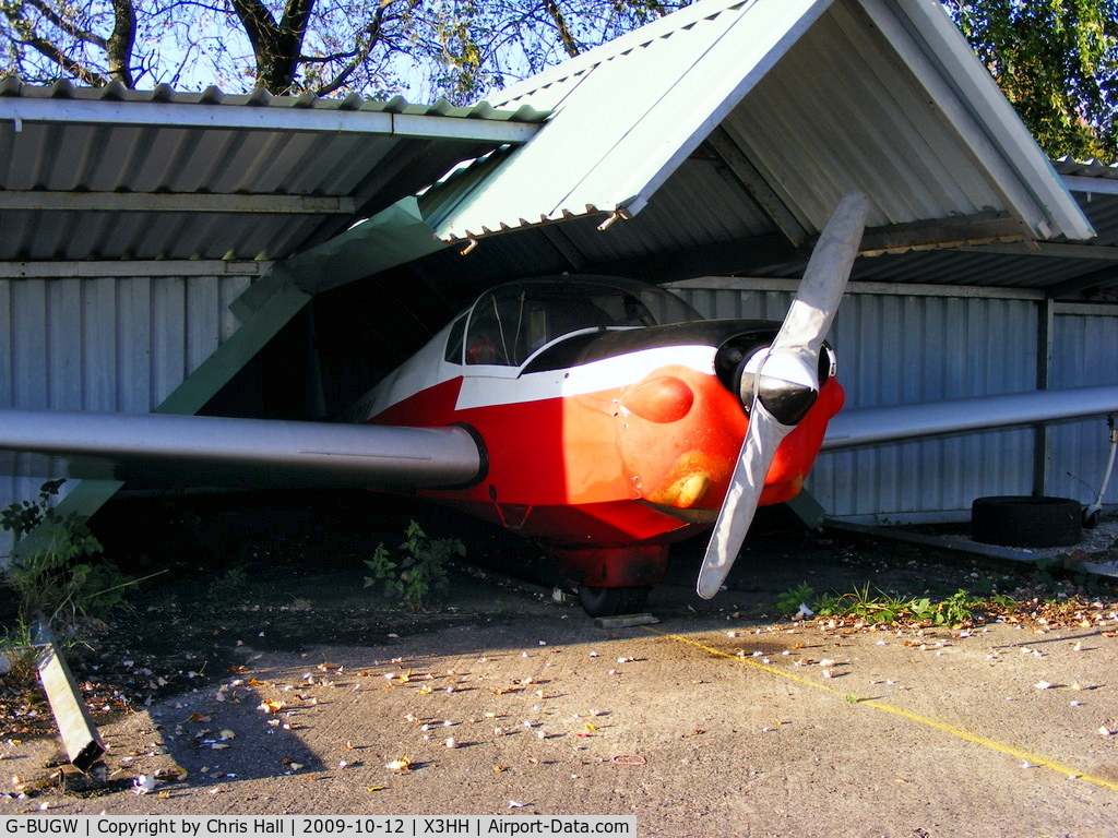 G-BUGW, 1979 Slingsby T-61F Venture T2 C/N 1962, at Hinton in the Hedges