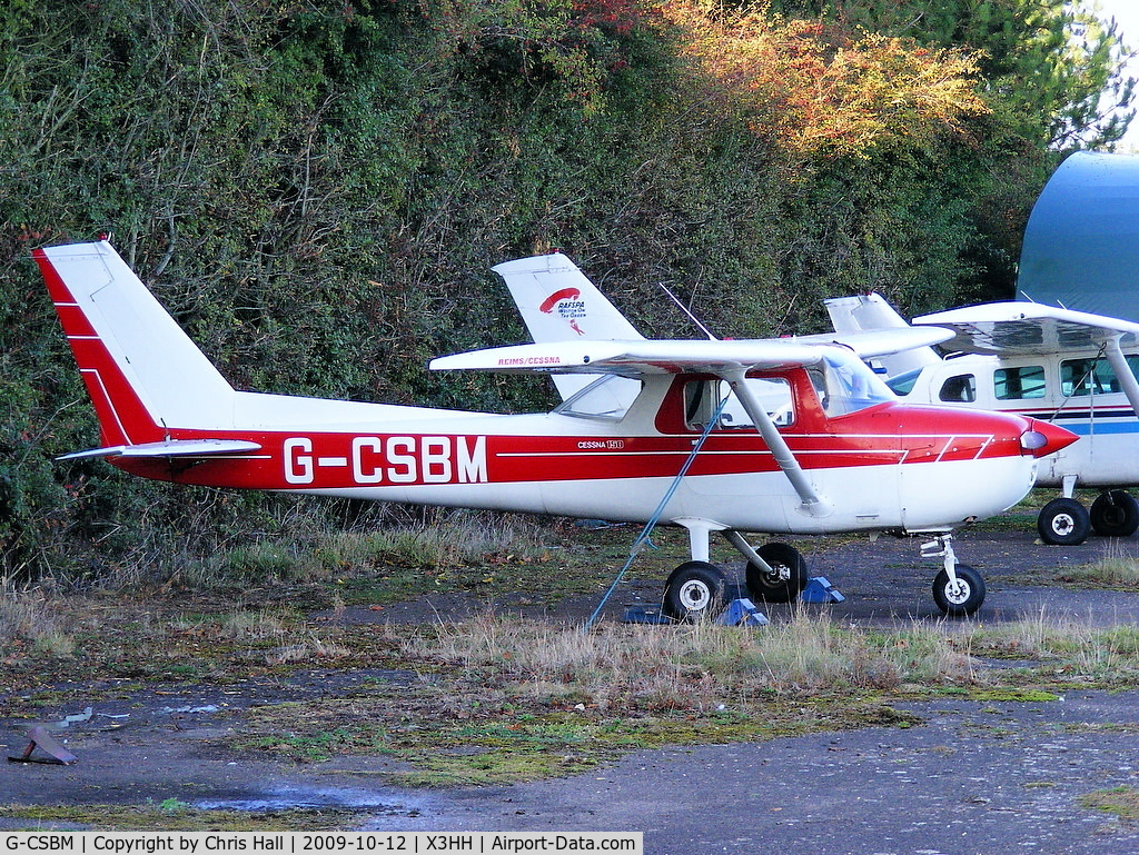 G-CSBM, 1977 Reims F150M C/N 1359, at Hinton in the Hedges
