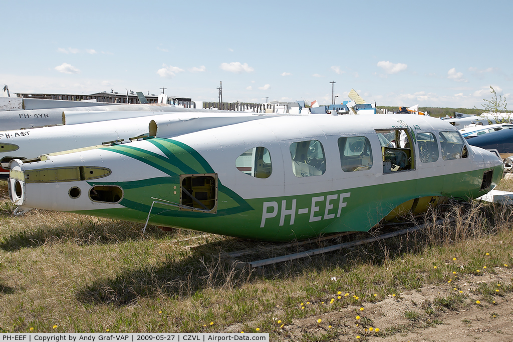 PH-EEF, Piper PA-31-350 Navajo Chieftain Chieftain C/N 31-7552017, Tulip Air Piper PA-31