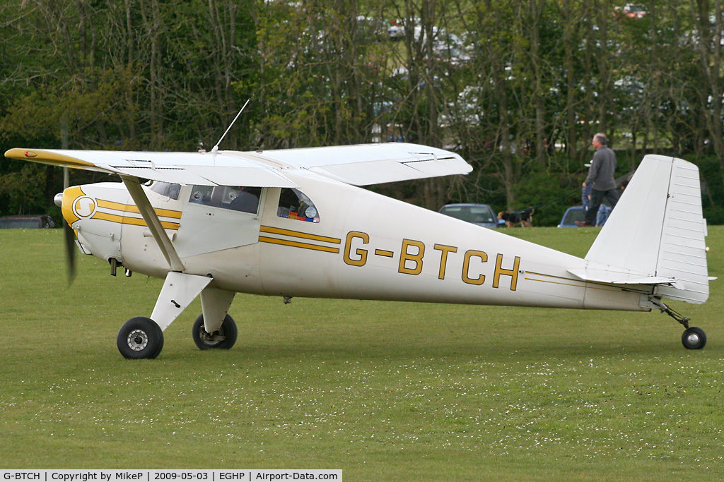 G-BTCH, 1948 Luscombe 8E Silvaire C/N 6403, Pictured during the 2009 Microlight Trade Fair.