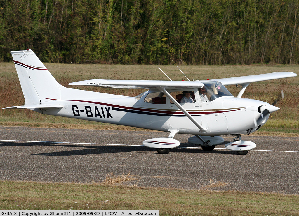 G-BAIX, 1973 Reims F172M Skyhawk Skyhawk C/N 0931, Taxiing for refuelling...