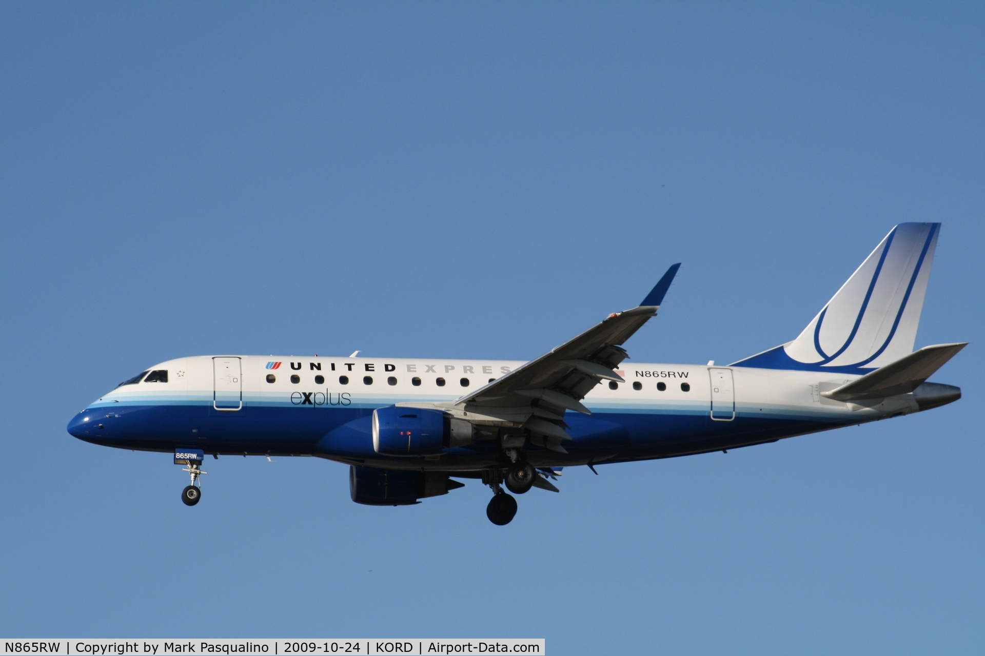 N865RW, 2006 Embraer 170SE (ERJ-170-100SE) C/N 17000122, ERJ 170-100 SE