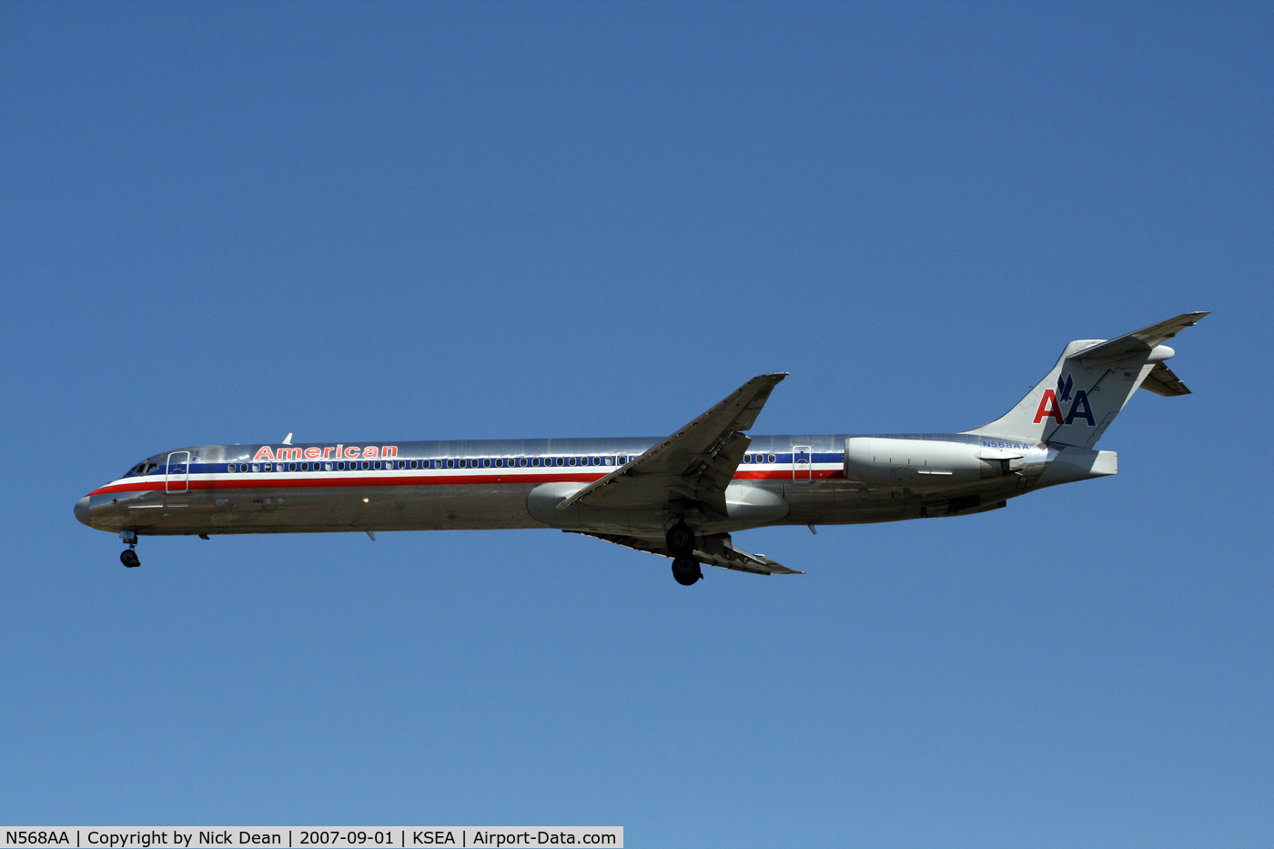 N568AA, 1987 McDonnell Douglas MD-83 (DC-9-83) C/N 49349, KSEA