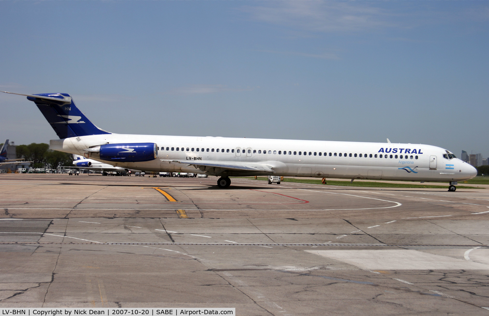 LV-BHN, 1996 McDonnell Douglas MD-83 (DC-9-83) C/N 53190, SABE
