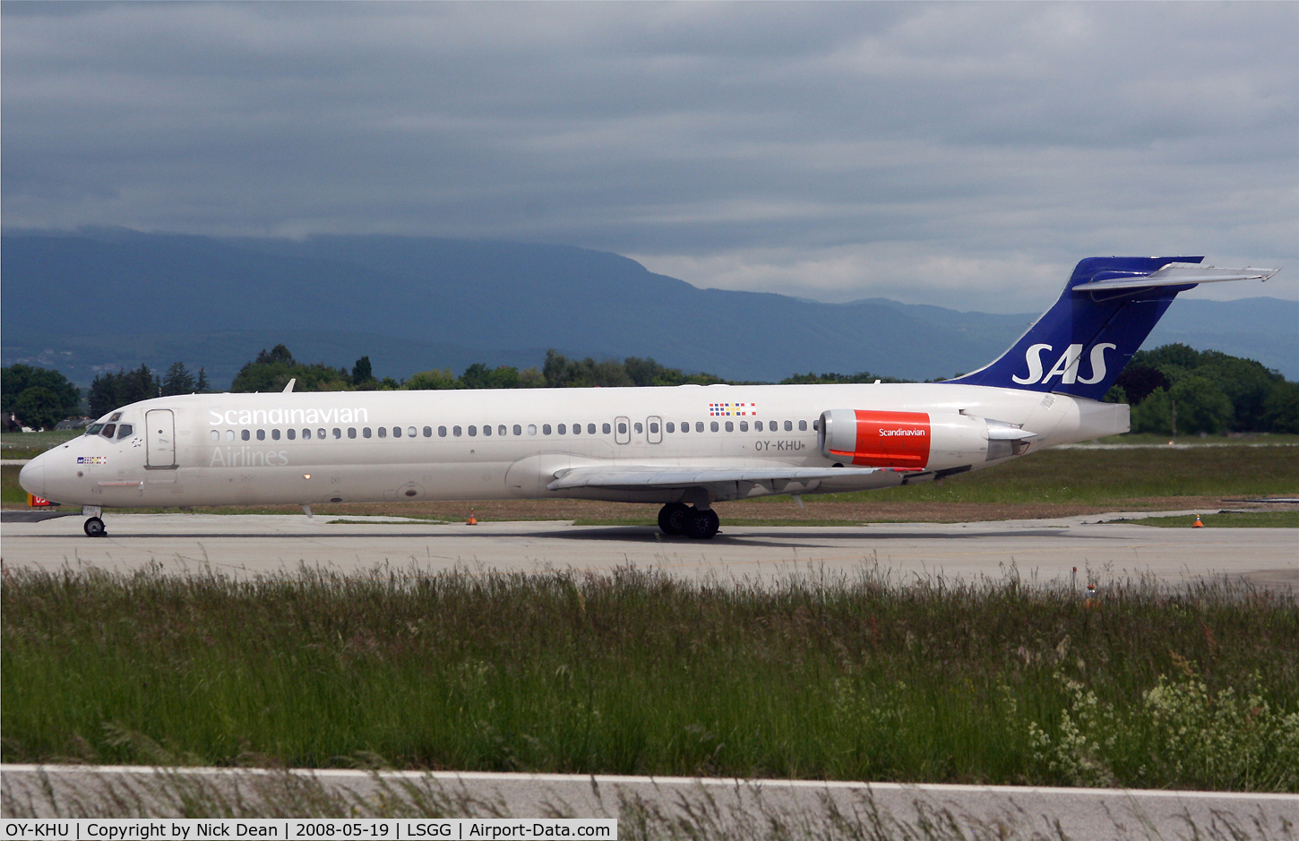 OY-KHU, 1991 McDonnell Douglas MD-87 (DC-9-87) C/N 53336, LSGG