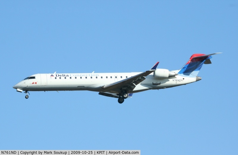 N761ND, 2005 Bombardier CRJ-700 (CL-600-2C10) Regional Jet C/N 10213, N761ND @ KPIT