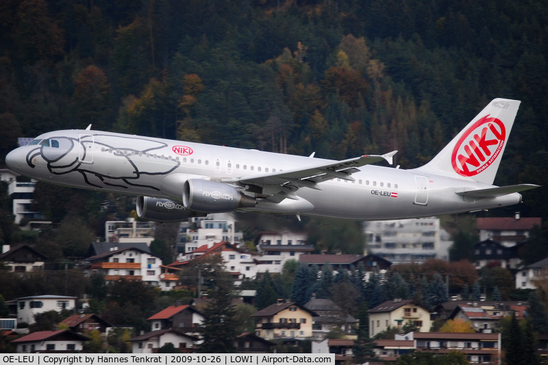 OE-LEU, 2006 Airbus A320-214 C/N 2902, flyNIKI Airbus A320, low pass @ Innsbruck Airport