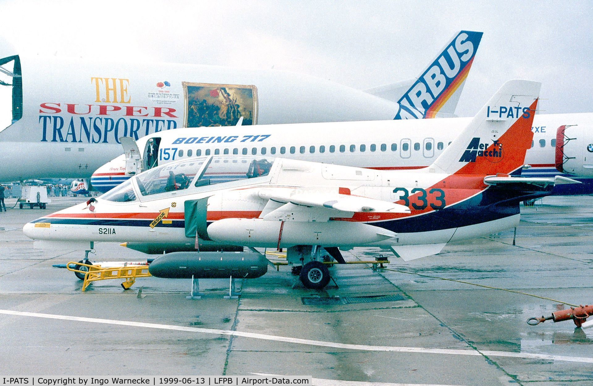 I-PATS, Aermacchi S-211A C/N 201, SIAI S.211A (Aermacchi) JPATS-Demonstrator at the Aerosalon 1999, Paris