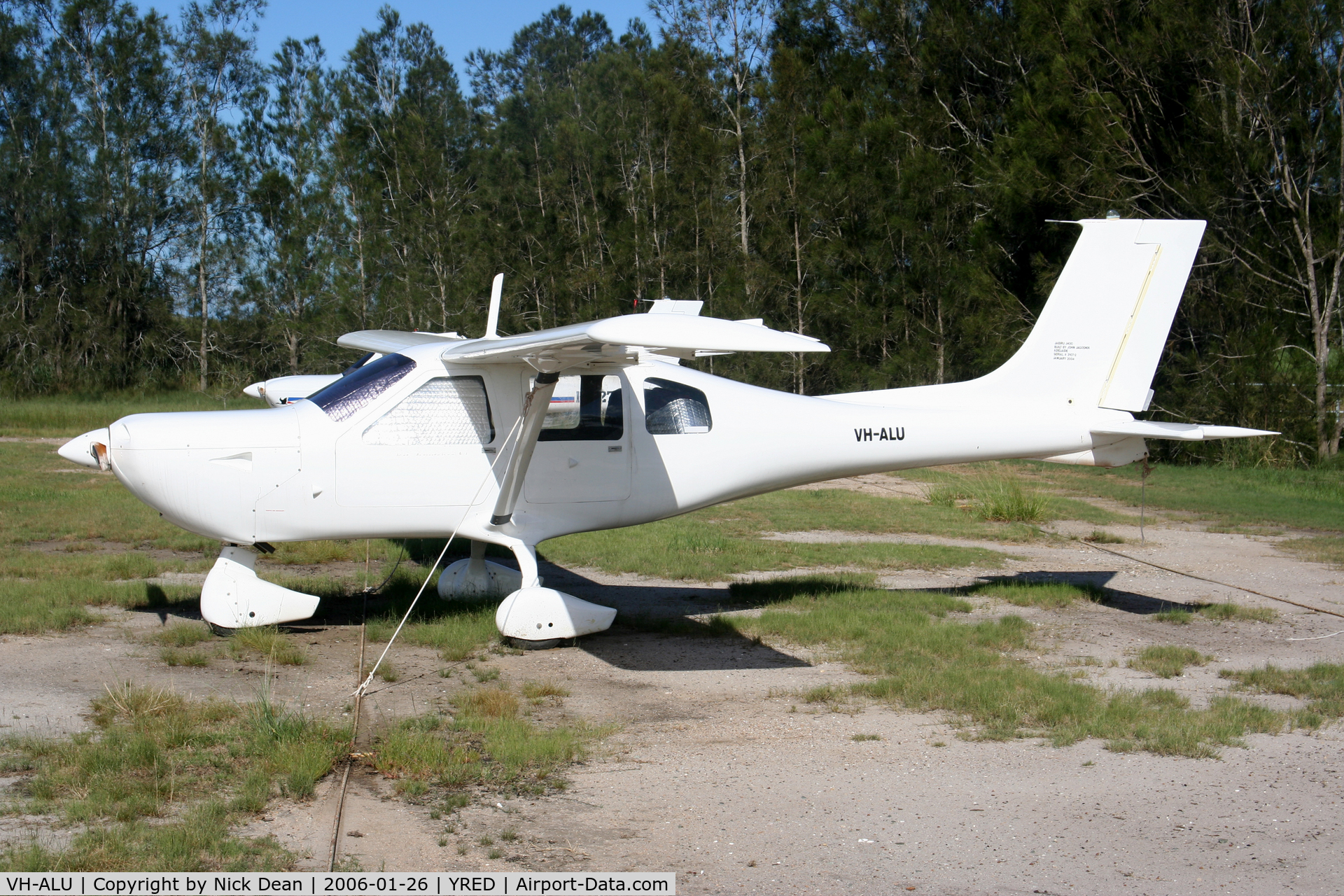 VH-ALU, 2003 Jabiru J400 C/N 3107-2, YRED