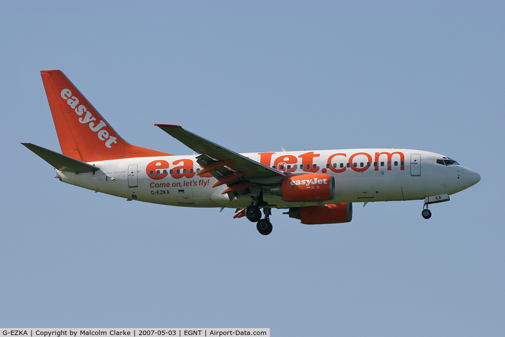 G-EZKA, 2003 Boeing 737-73V C/N 32422, Boeing 737-73V. On approach to Rwy 07 at Newcastle Airport.