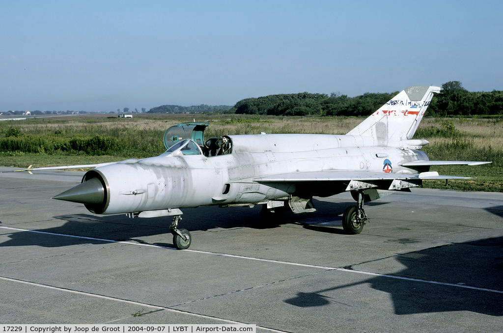 17229, Mikoyan-Gurevich MiG-21bis (L-17) C/N Not found 17229, The MiG-21Bis is known as L-17 in Serbian service. The former Yugoslav air force markings are still visible on the tail.