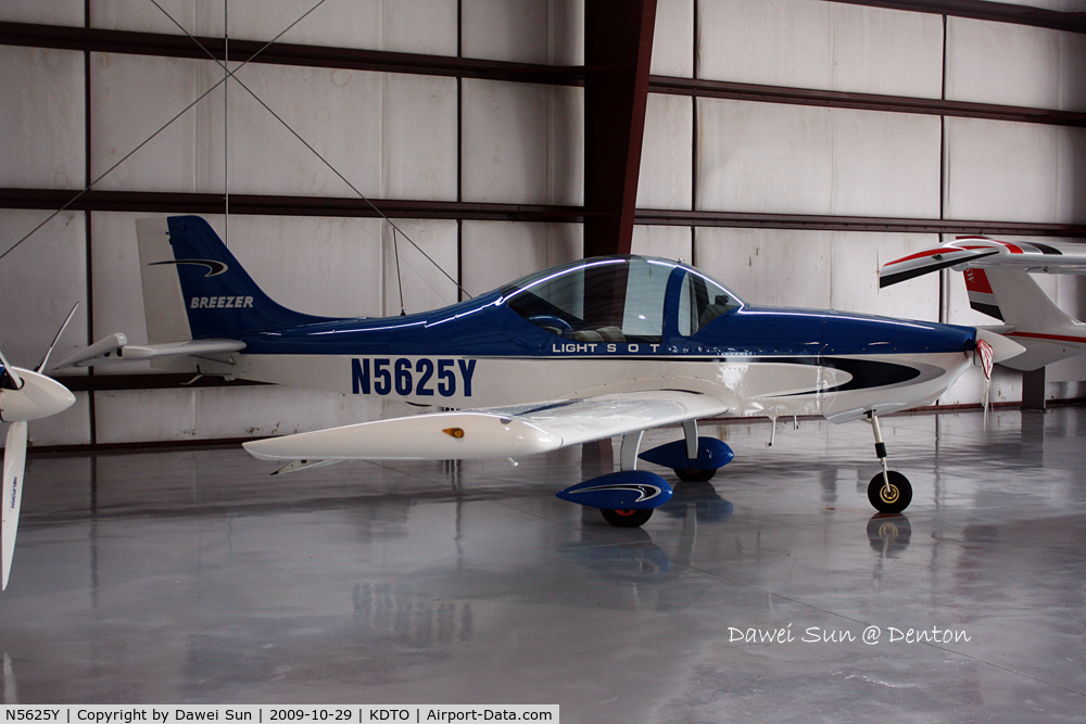 N5625Y, 2007 Breezer Light Sport Aircraft C/N 004LSA, Denton