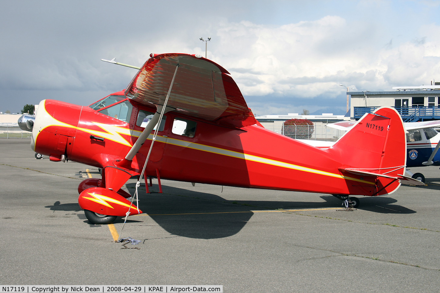 N17119, Stinson SR-8B Reliant C/N 9819, KPAE