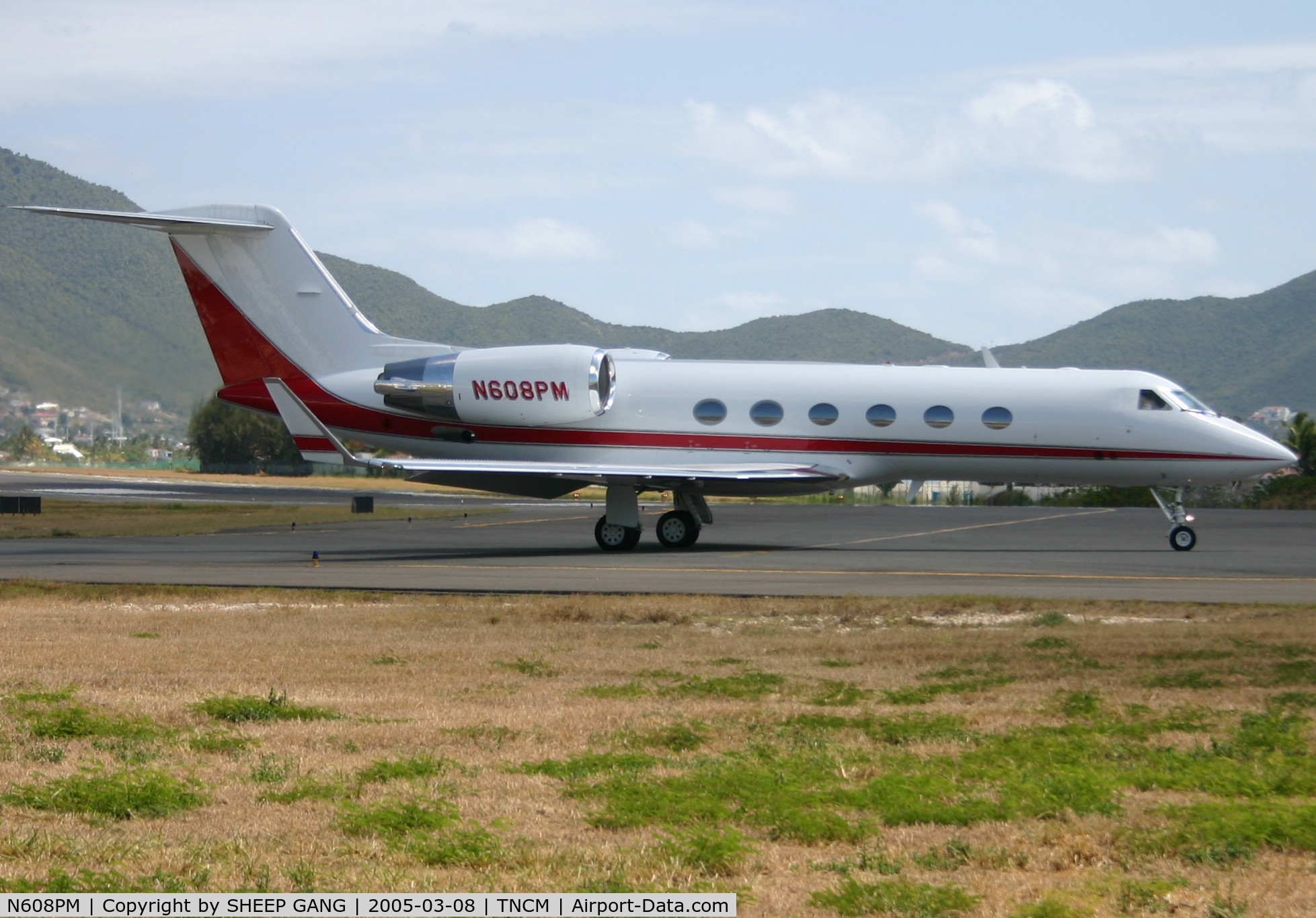N608PM, 2002 Gulfstream Aerospace G-IV C/N 1486, Departing TNCM