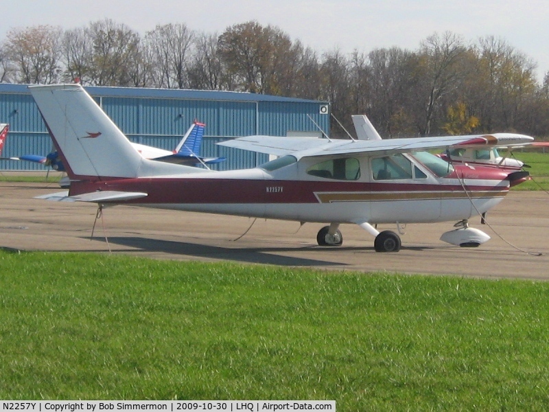 N2257Y, 1967 Cessna 177 Cardinal C/N 17700057, On the ramp at Lancaster, Ohio