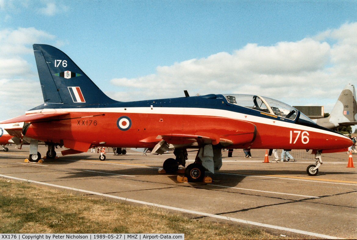 XX176, 1977 Hawker Siddeley Hawk T.1 C/N 023/312023, Hawk T.1 of the Central Flying School on display at the 1989 Mildenhall Air Fete.