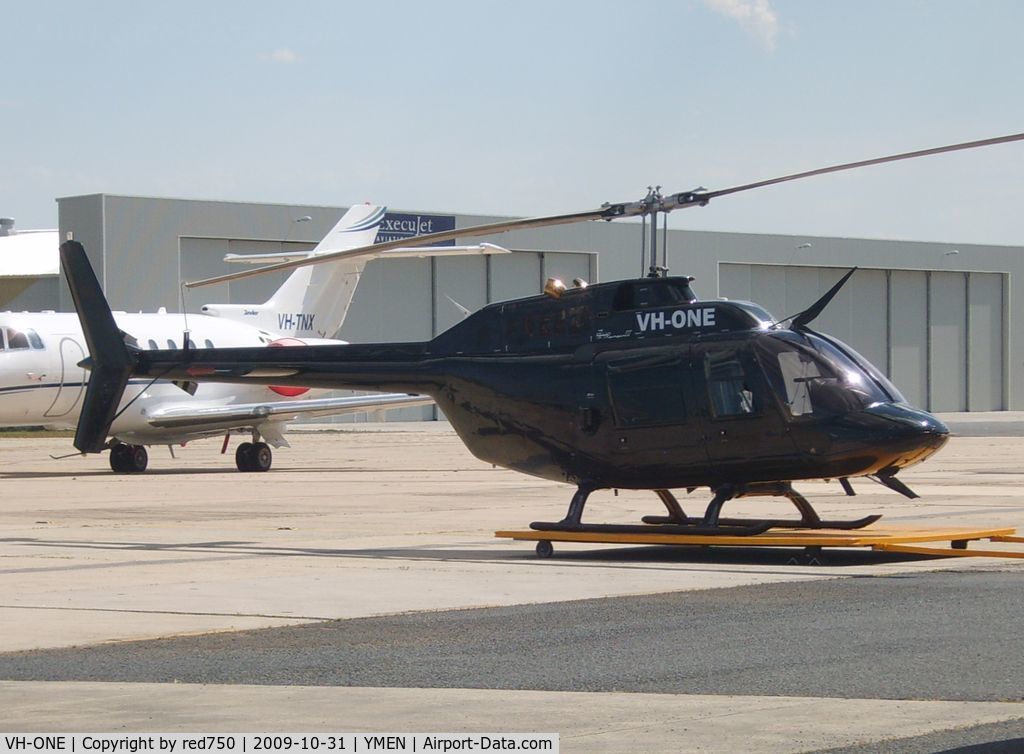 VH-ONE, Bell 206B JetRanger III C/N 1240, Bell 206B