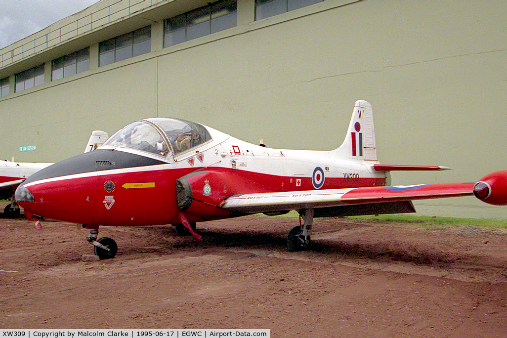 XW309, 1970 BAC 84 Jet Provost T.5 C/N EEP/JP/973, BAC 84 Jet Provost T5 from RAF No 1 SoTT, Cosford and seen at Cosford 95.