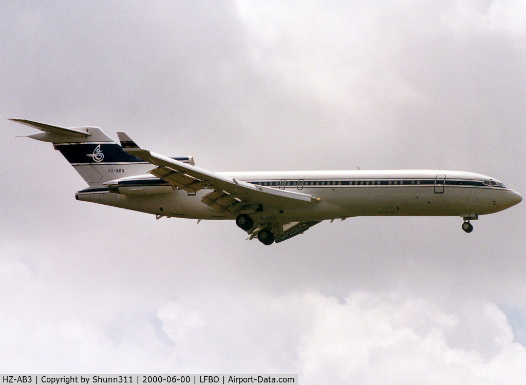 HZ-AB3, 1980 Boeing 727-2U5 C/N 22362/1657, Landing rwy 32L