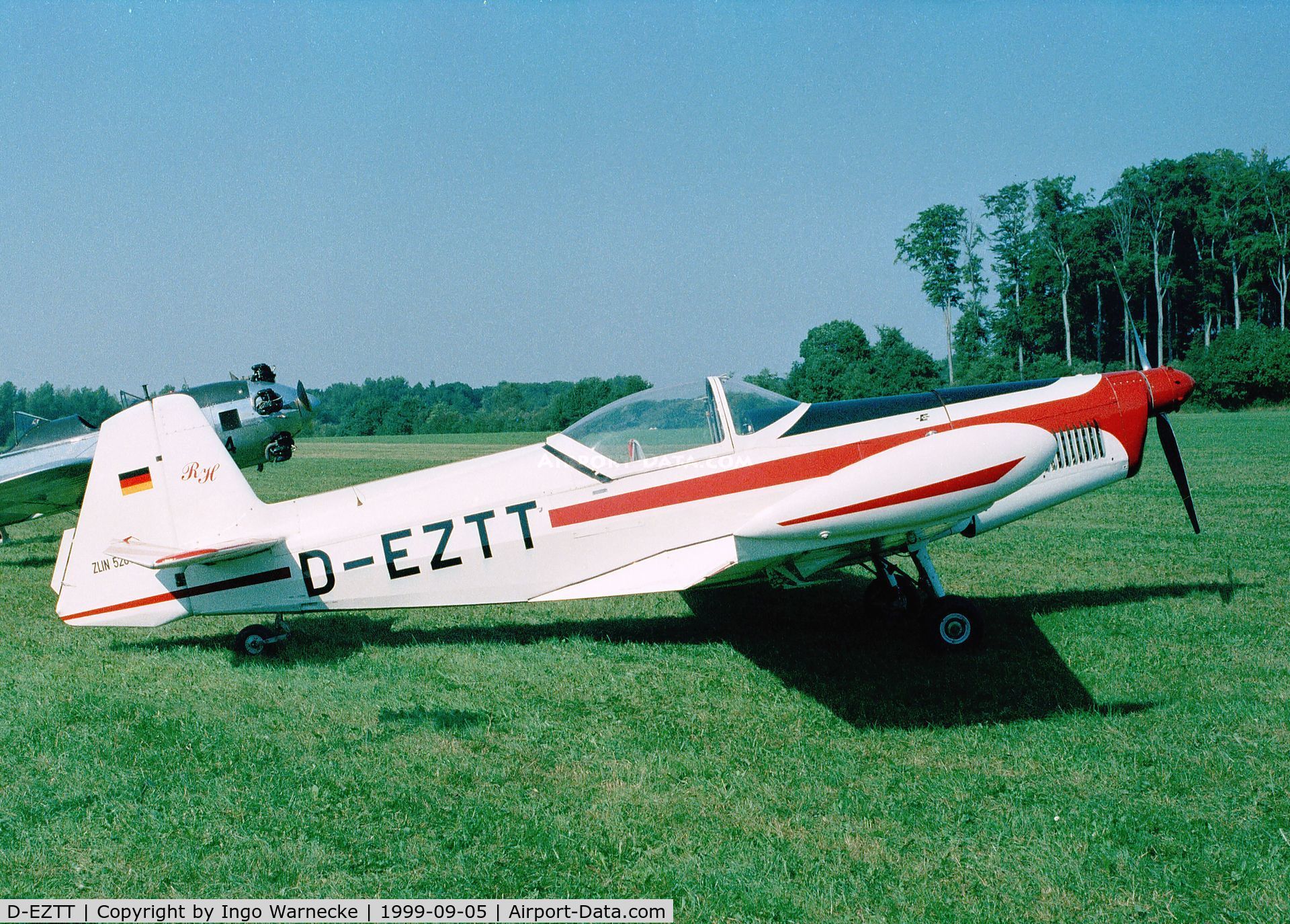 D-EZTT, Zlin Z-526AFS Acrobat C/N 1211, Zlin Z-526AFS at the Langenfeld airshow
