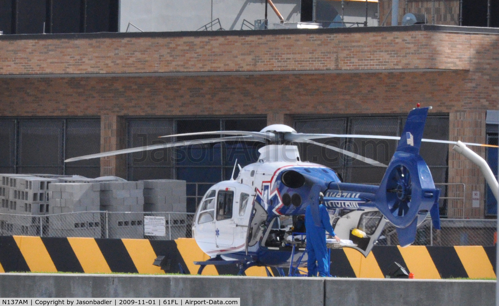 N137AM, 2004 Eurocopter EC-135P-2 C/N 0326, N137AM  departing Tampa General Hospital