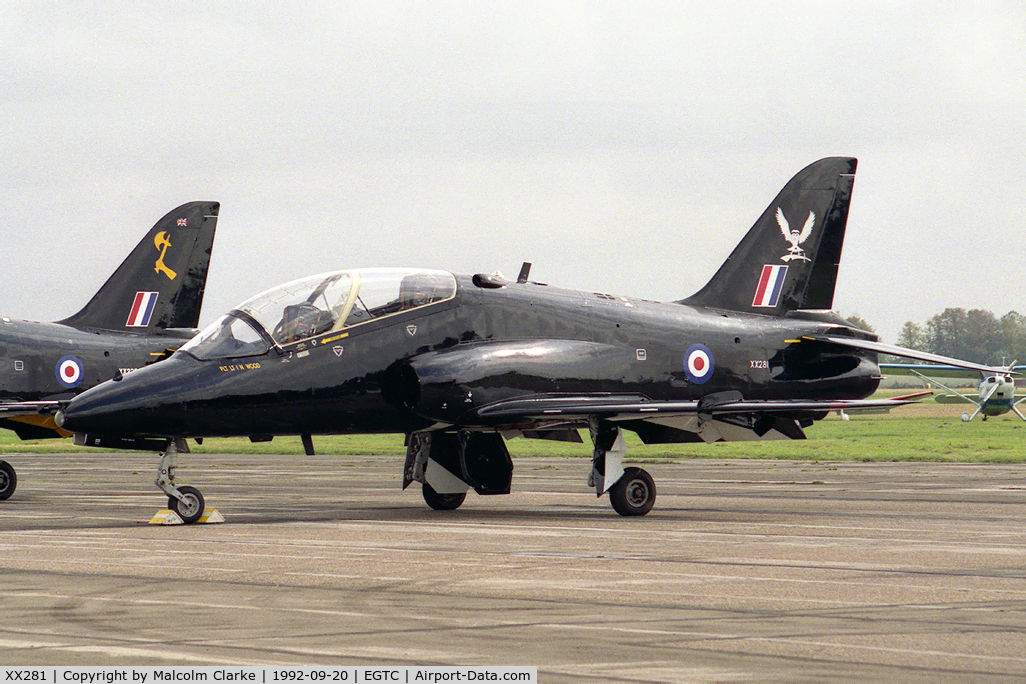 XX281, 1979 Hawker Siddeley Hawk T.1A C/N 106/312106, British Aerospace Hawk T1A from RAF No 7 FTS/151(R) Sqn, Chivenor at Cranfield's Dreamflight Air Show in 1992
