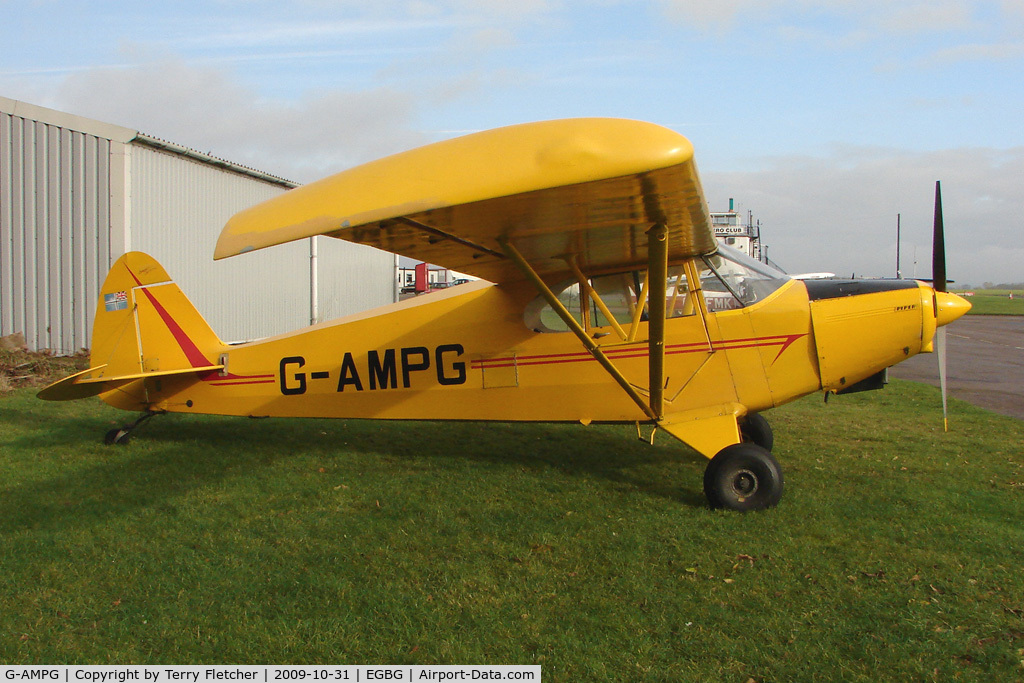 G-AMPG, 1946 Piper PA-12 Super Cruiser C/N 12-985, 1946 Piper PA-12 at Leicester on the All Hallows Day Fly-in