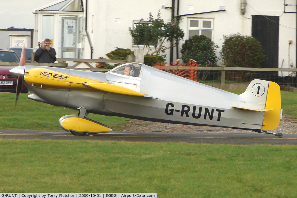 G-RUNT, 1984 Cassutt IIIM Racer C/N 161149, Cassutt Racer at Leicester on the All Hallows Day Fly-in
