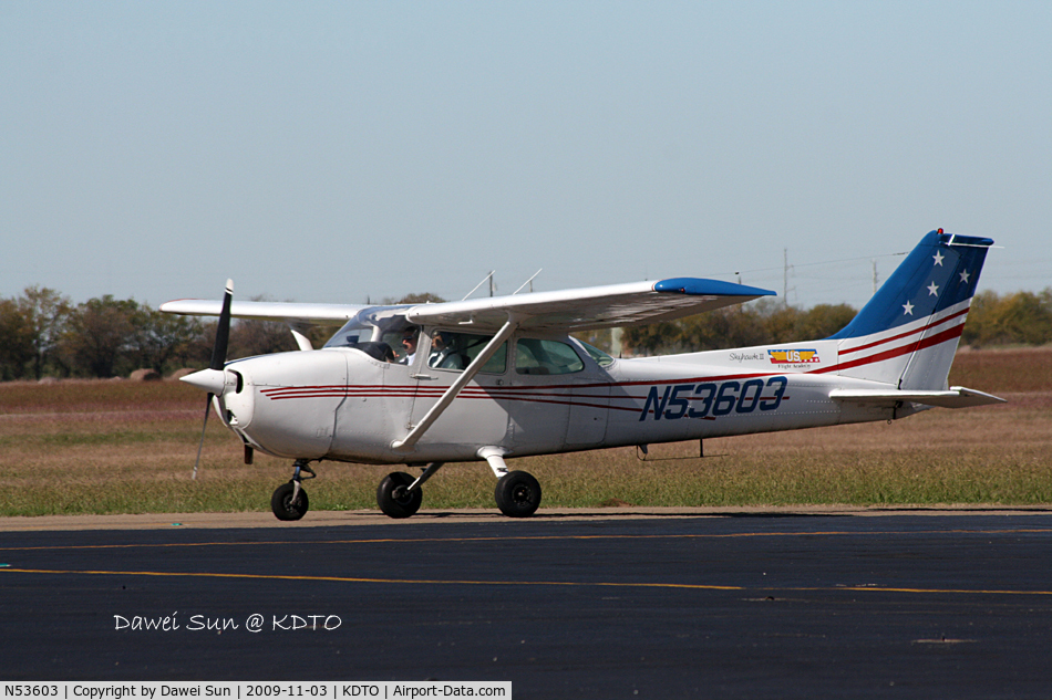 N53603, 1981 Cessna 172P C/N 17274786, denton